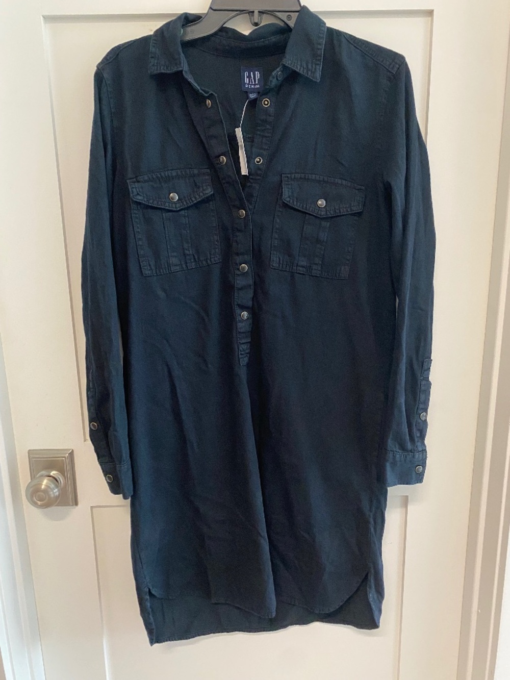 Gap pearl snap dress